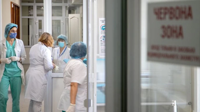 Covid в Україні: майже 12 тисяч хворих і 557 померлих за добу