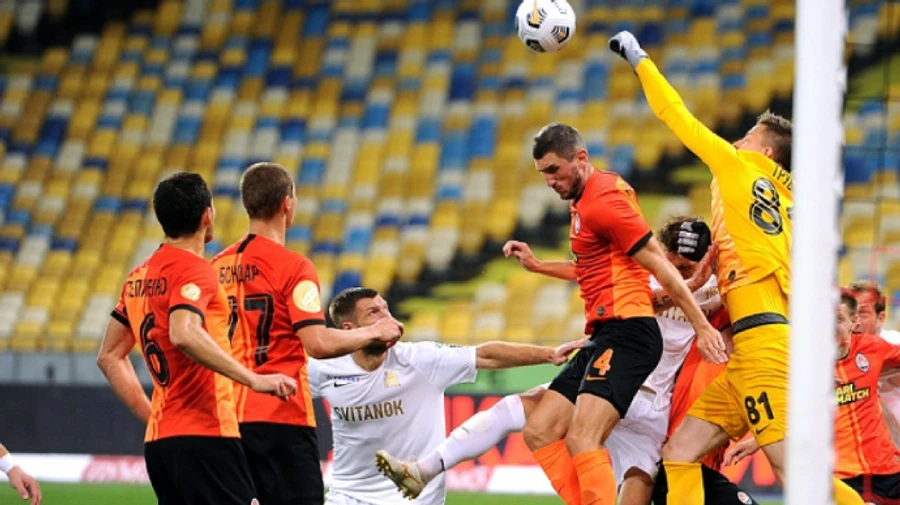 Матч Шахтар - Рух перенесли через COVID-19 у футболістів