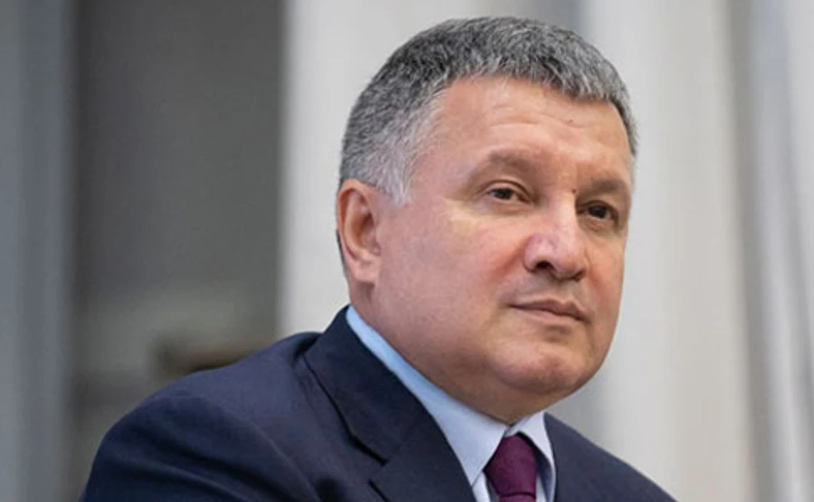 Аваков: НС чи комендантська година поки не потрібні, але карантин має бути повним 