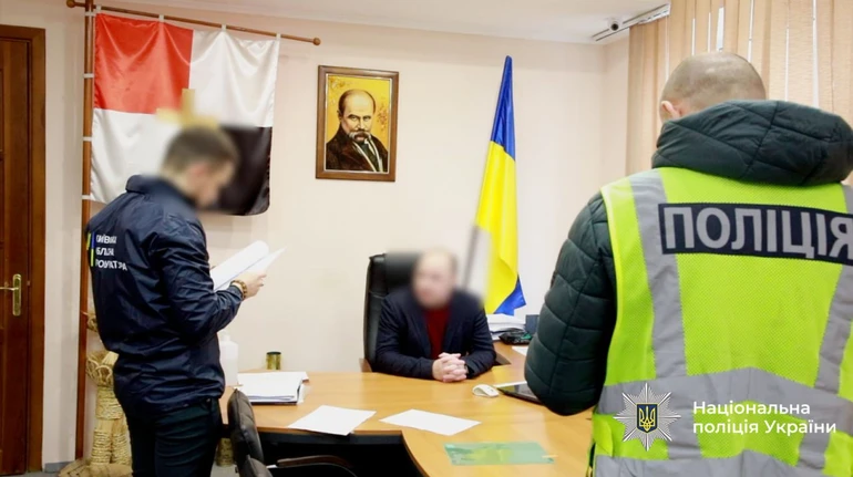Меру Вишгорода вручили підозру через розтрату мільйонів з бюджету