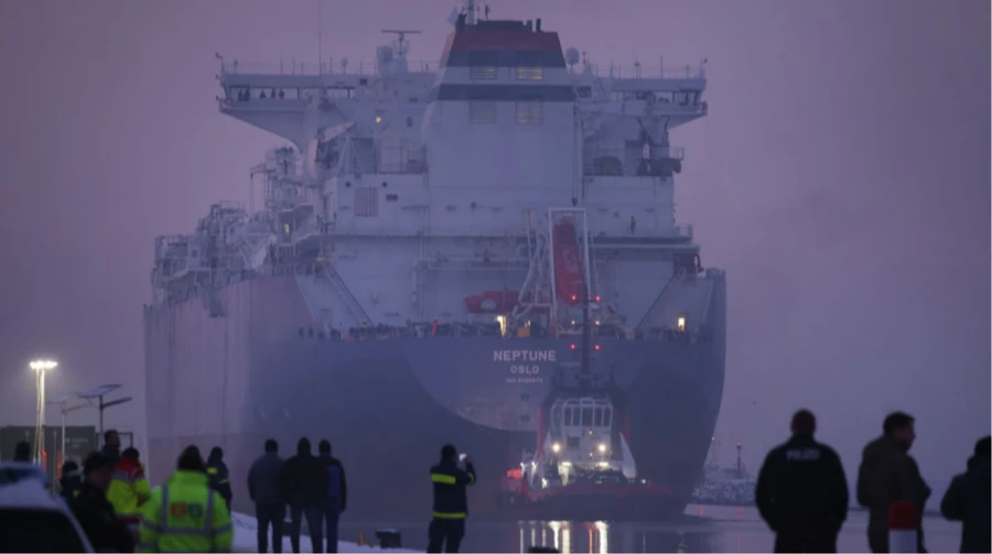 Russia selling oil at year's record discounts