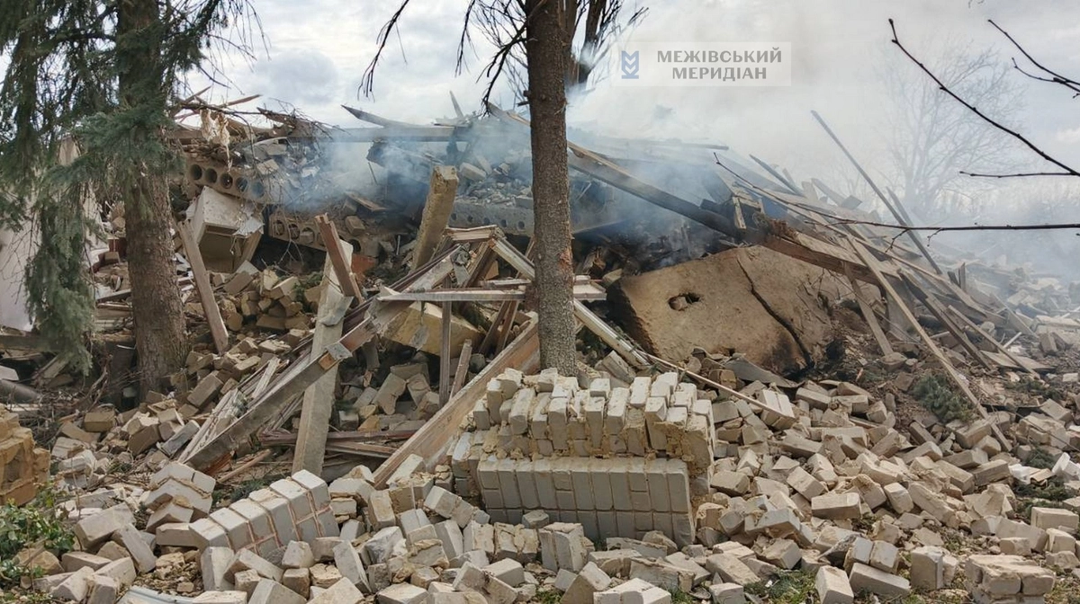 Російська керована авіабомба знищила будівлю редакції газети на Дніпропетровщині