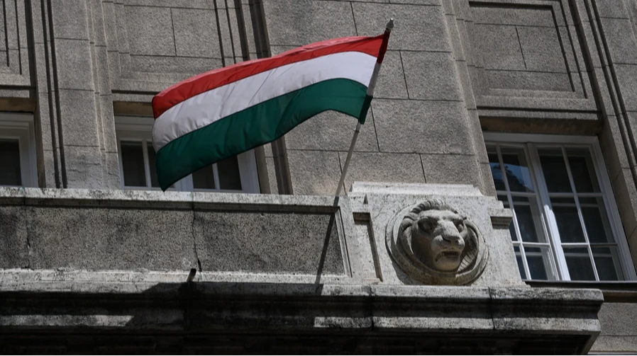 ЗМІ: Угорщина тихо вислала російського шпигуна, який проник у близькі до Орбана структури