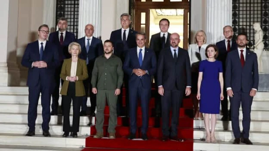 11 countries adopt declaration in support of Ukraine at Athens summit