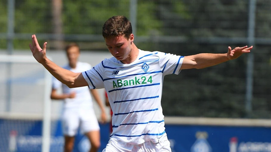 Динамо розірвало контракт з гравцем: приховав, що він син сепаратиста  