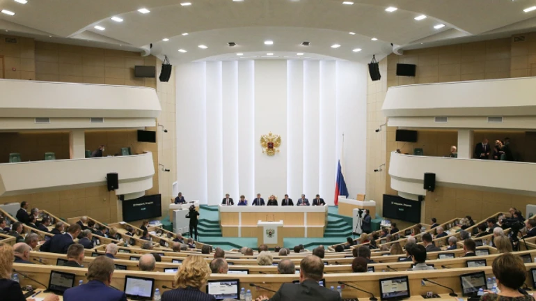 Путін отримав згоду Ради федерацій використовувати армію на Донбасі