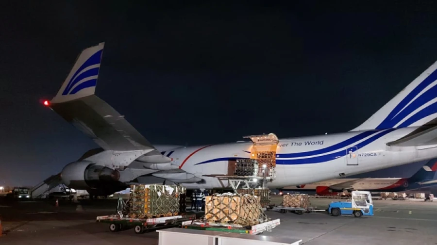 Почти половина украинцев говорят, что Запад предоставлением Украине оружия сдерживает Россию