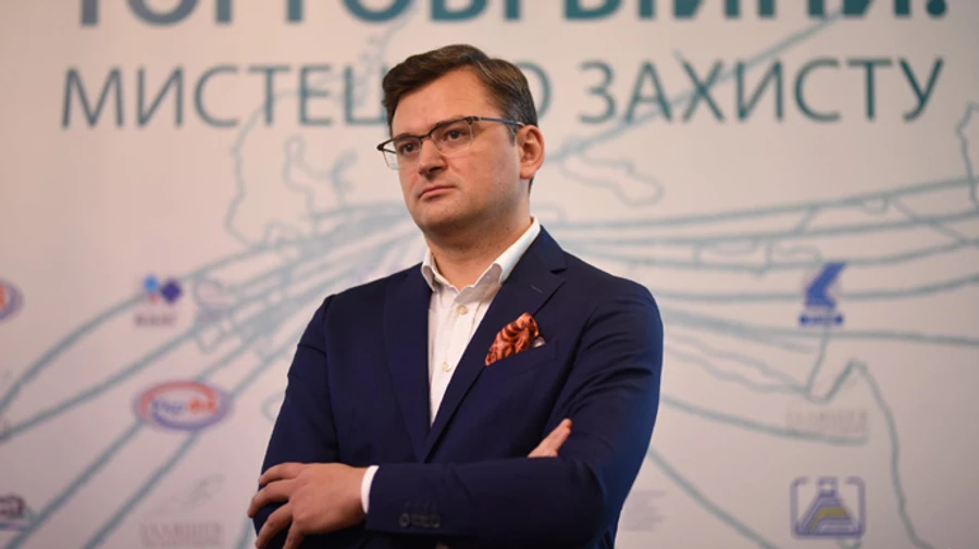 Кулеба – Путіну про червоні лінії: З нашого боку кордону розберемось самі  