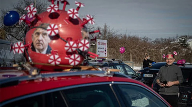 Коммунисты против карантина: как Чехия получила политический кризис и при чем тут РФ