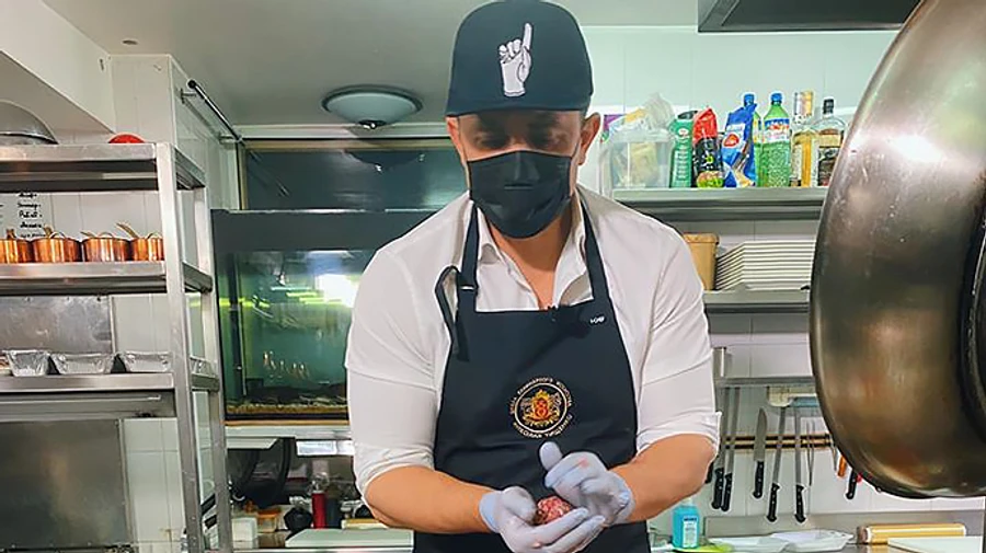 Нардеп Тищенко обещает готовить для врачей, если Велюр нарушил закон