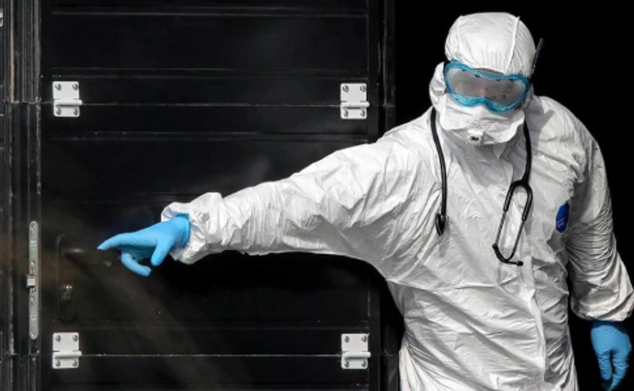 От COVID-19 в России умерли больше тысячи человек