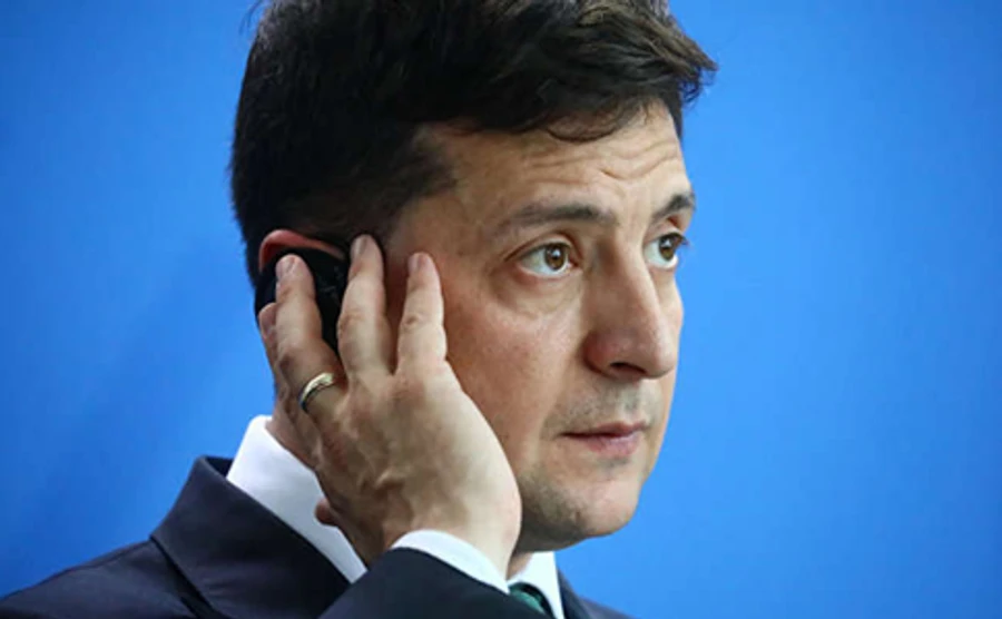 COVID-19: Зеленському пообіцяли медобладнання і ліки для боротьби із вірусом