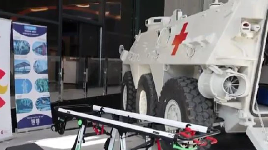 Ukraine to receive two medical armoured vehicles from Spain – video