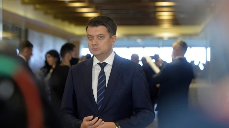 Слуги народу зберуться, щоб знайти заміну Разумкову – Зеленський