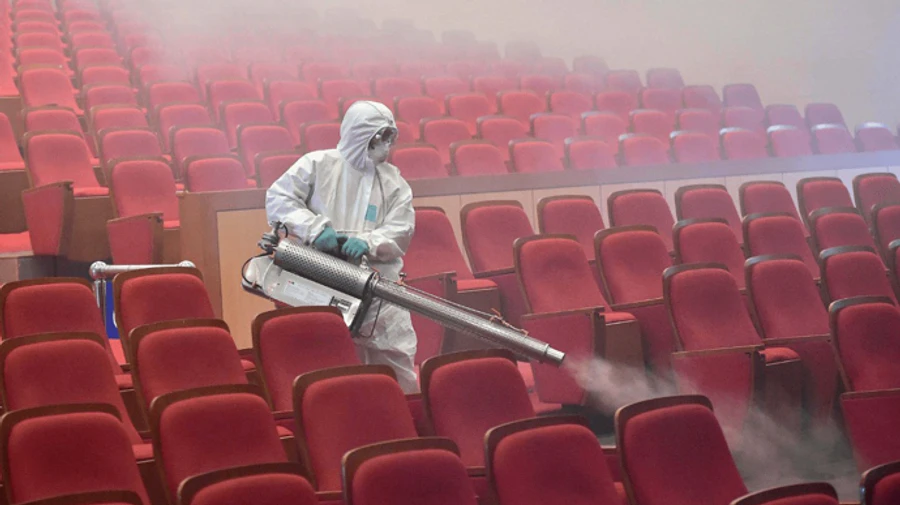 За тиждень на COVID-19 захворіла рекордна кількість людей – ВООЗ