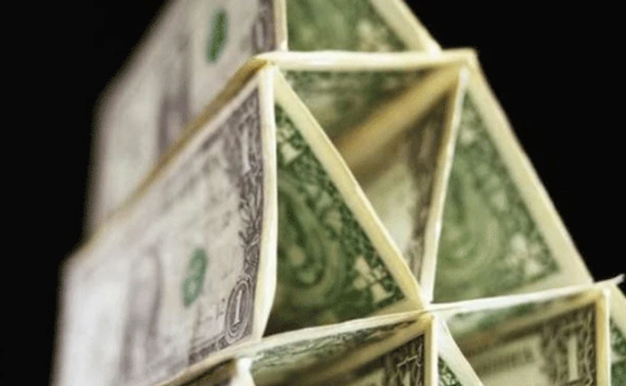 У Києві викрили нову фінансову піраміду: брокери нагріли громадян на 70 млн