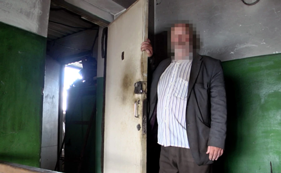 На Харківщині пенсіонер-збоченець кілька днів тримав у полоні дівчинку