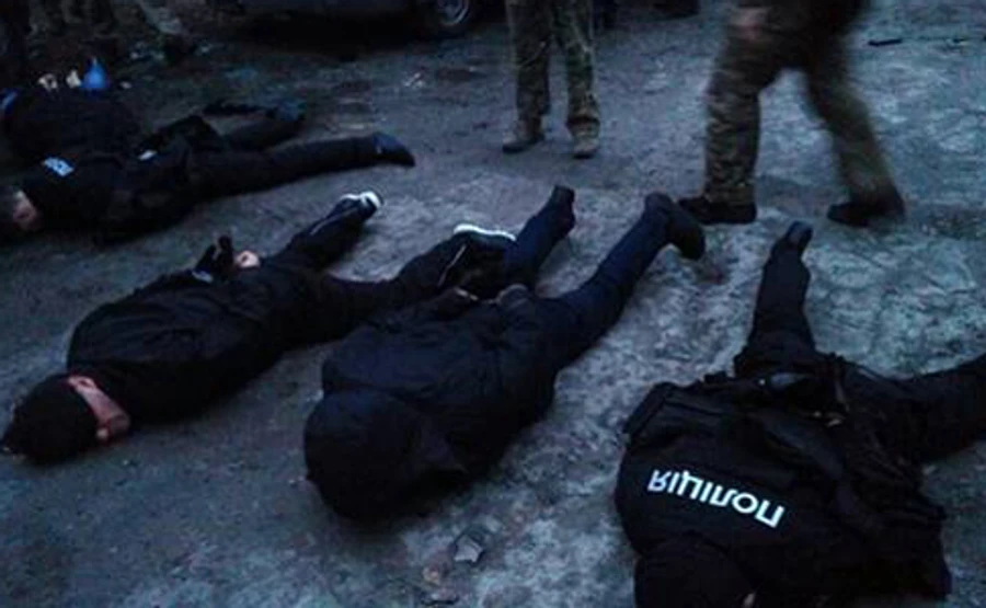 На Запоріжжі правоохоронці затримали 9 фейкових поліцейських