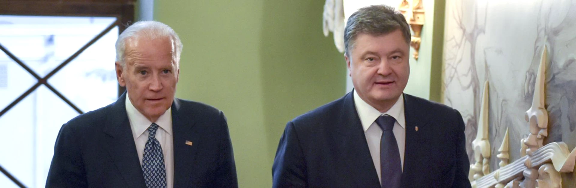 Байден прийде – порядок наведе. Що лишилося за кулісами візиту віце-президента США