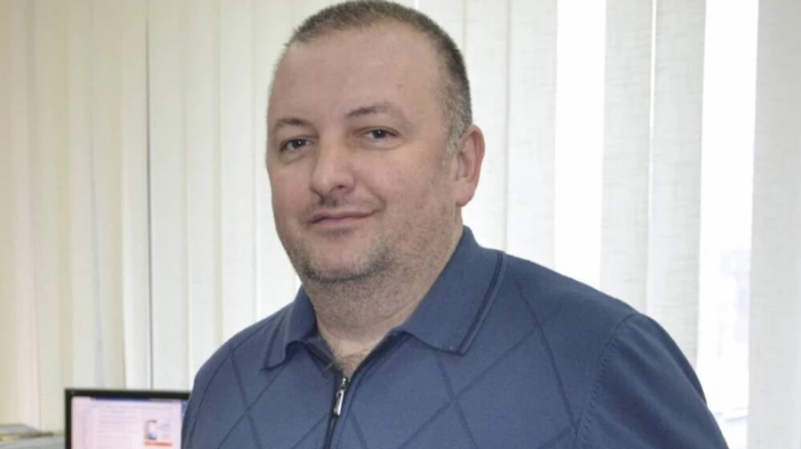 Суд конфисковал элитный Mercedes начальника управления Миграционной службы