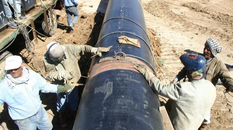 Экспортеры нефти хотят обойти Ормуз построив трубопроводы через весь Ближний Восток