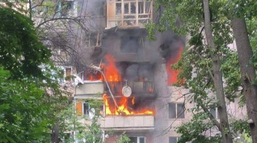 Russians strike apartment building in Kramatorsk: three injured