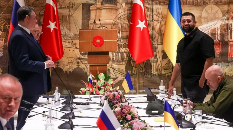 Ні миру, ні гарантій. Деталі та наслідки переговорів України та РФ у Стамбулі