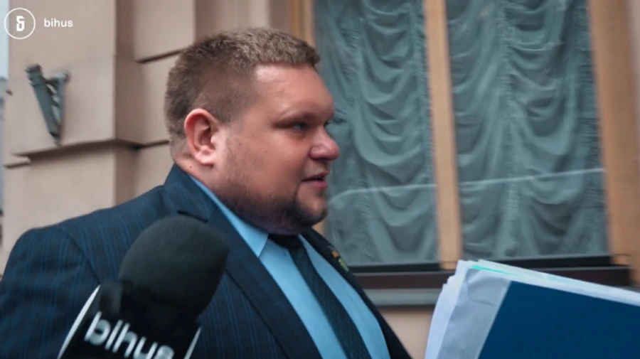 Нардеп Слуги народу збрехав, пояснюючи мільйонні статки матері – ЗМІ