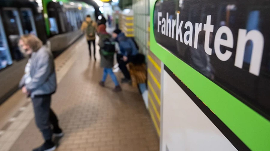 В Австрии и Германии отказываются от термина о транспортных зайцах из-за расизма