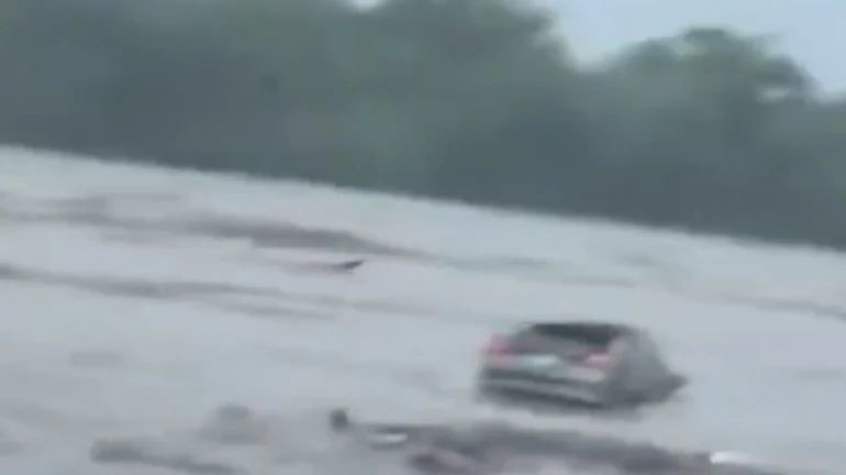 В Техасе 27 человек погибли из-за наводнений, пропали более 20 девочек из летнего лагеря