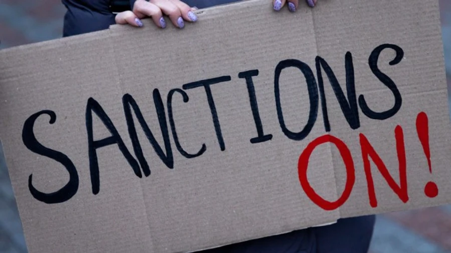 Запрет четырех росканалов и экспорта на 2,3 млрд евро: СМИ узнали подробности новых санкций ЕС