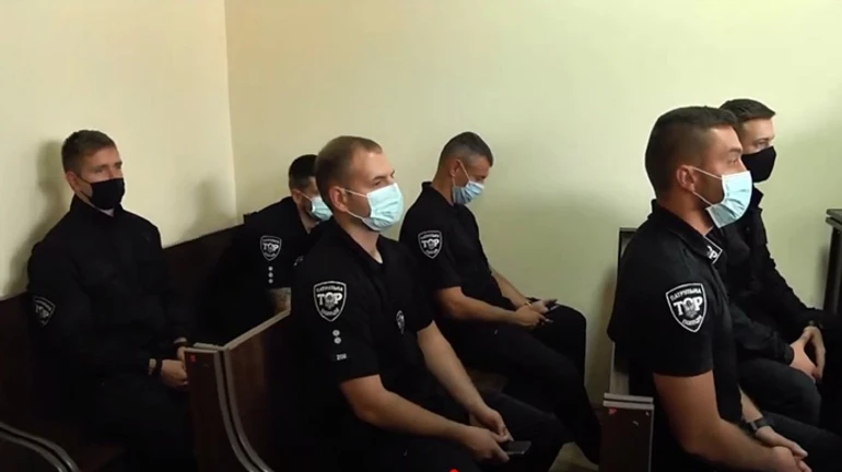 6 патрульным дали по 8 лет тюрьмы за превышение полномочий