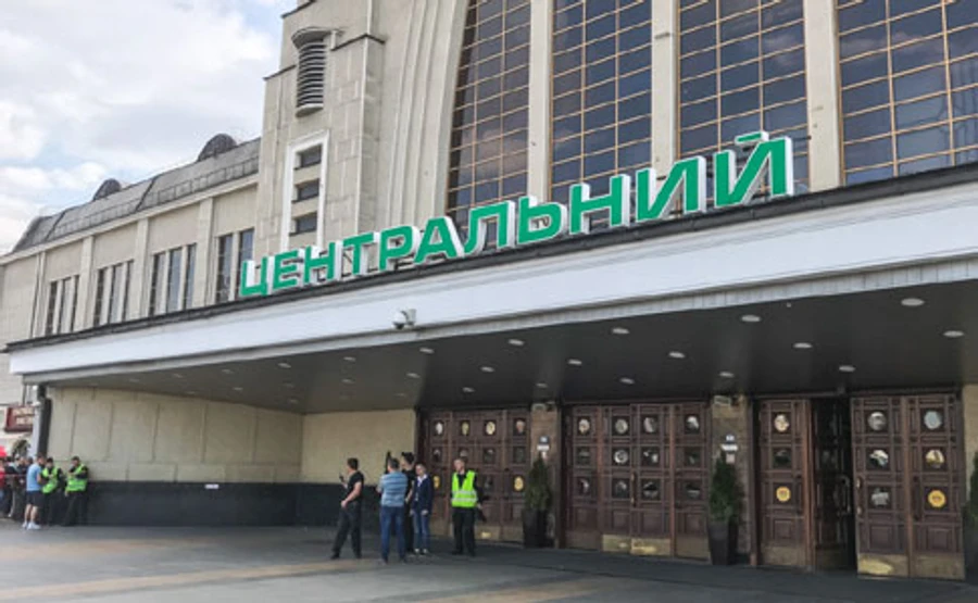 Мінера, через якого евакуювали 2400 людей, відправлять до психіатричної лікарні