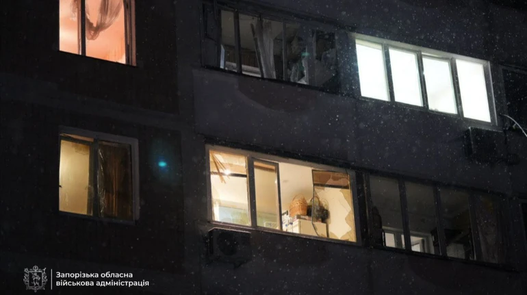 Россияне атаковали Запорожье: погибла женщина, 6 человек пострадали