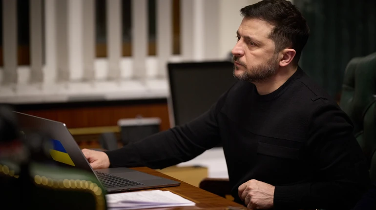 Зеленський: Ми не говоримо на переговорах про обмін маленьких територій на кордоні на Донбас