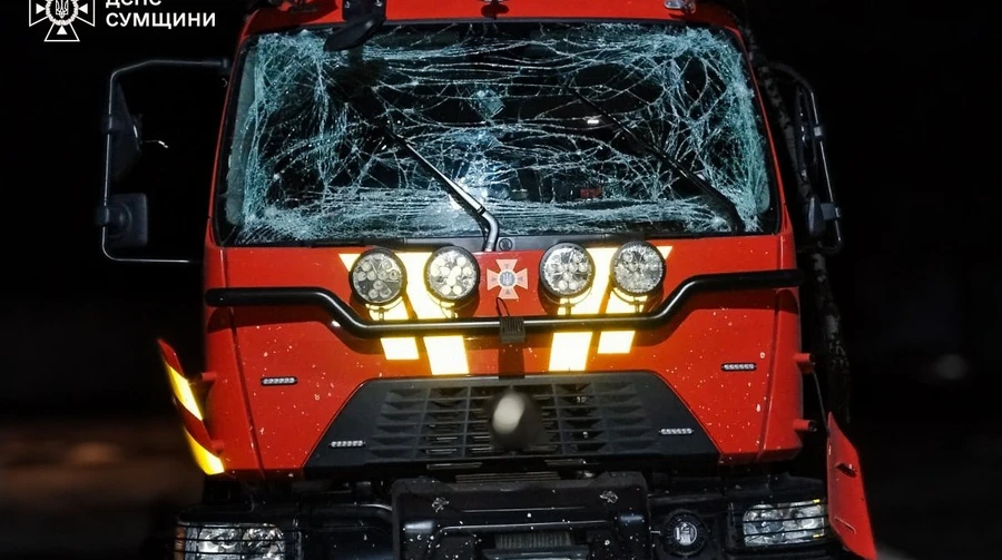 Росіяни вдарили по рятувальниках під час роботи у Сумах