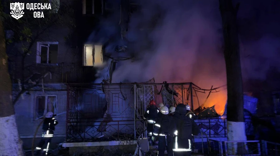 Russian strike hits critical infrastructure facilities and residential areas in Izmail, leaving people injured – photos