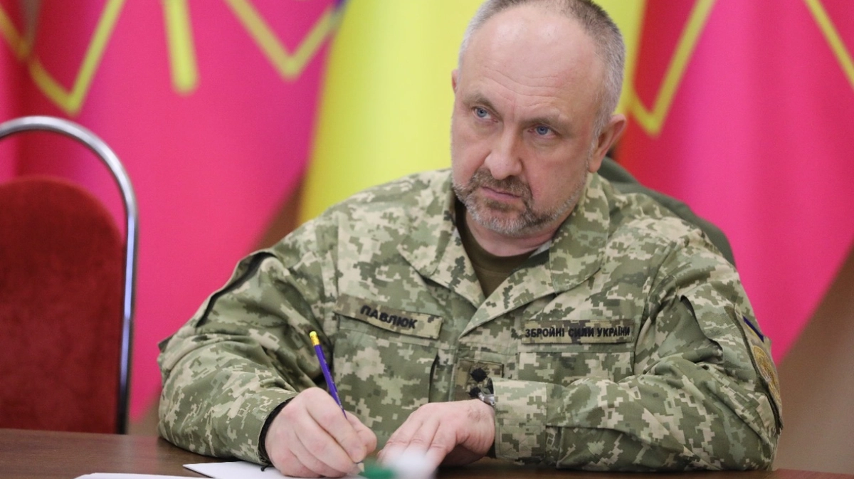 Ukraine's ground forces commander on how Russia is trying to regain ...