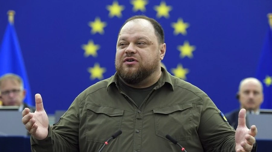 Стефанчук пояснив, чому Рада не стала звільняти Безуглу