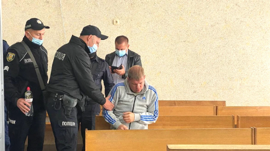 Администратору оставишь, скажешь - за банкет: СБУ показала доказательства взяток в горсовете