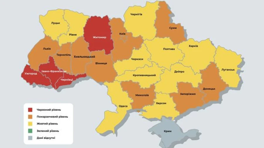 9 областям загрожує “червоний” карантин, важких хворих на COVID більшає