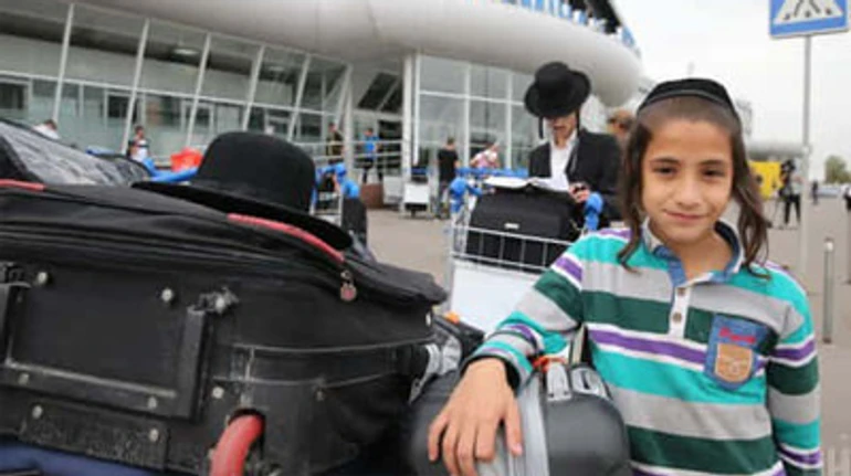 Руйнівна самоізоляція: як закриття кордонів урядом Шмигаля знищує довіру до України