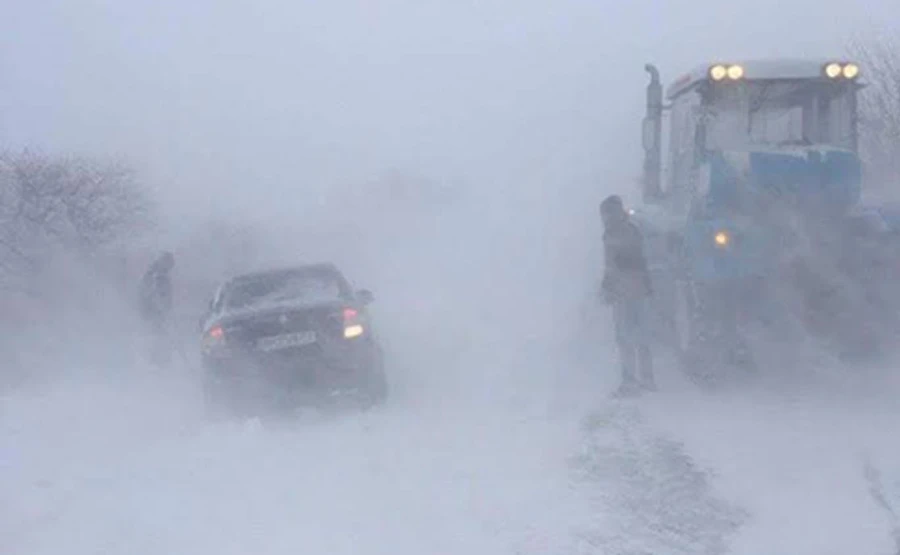 Хуртовини можуть заблокувати рух транспорту в Карпатах – ДСНС