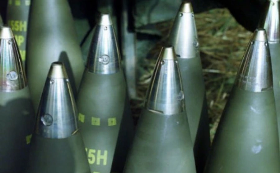 Возле Шулявского моста нашли склад боеприпасов