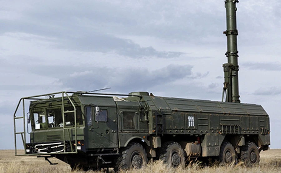 Россия устроила тренировки с участием 30 тысяч военных у границы с Украиной