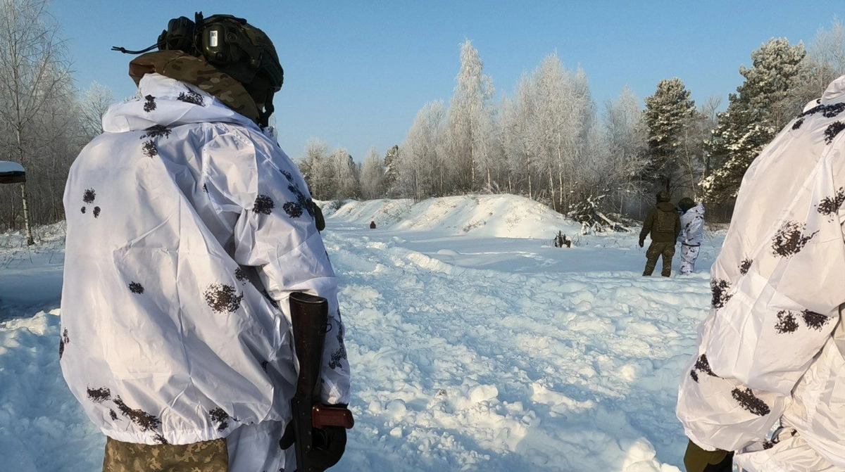 Сили оборони відбили з початку доби 93 ворожі атаки – Генштаб Kép