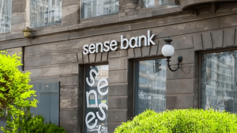 Мінфін почав шукати радника з продажу Сенс Банку і Укргазбанку