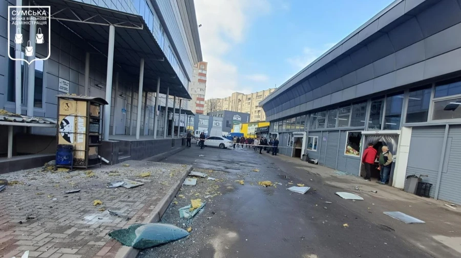 Россияне попали в ТРЦ в Сумах: 2 пострадавших