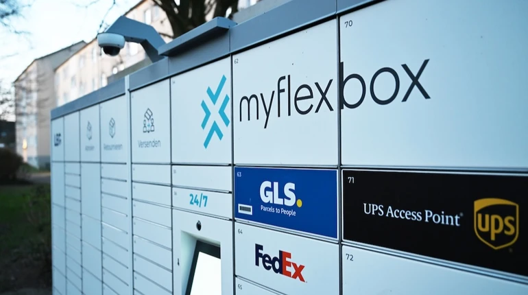 Нова пошта доставлятиме посилки до поштоматів Австрії