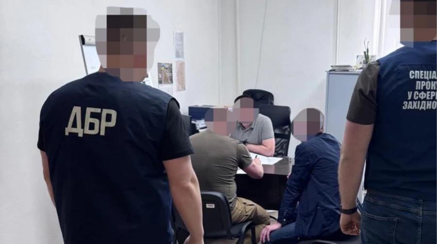 Повторно призвали майже 70 військових: трьом керівникам ТЦК оголосили підозру